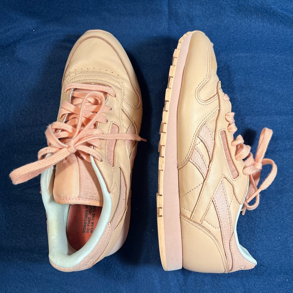 Reebok Classic Leather Peach Sneakers 8